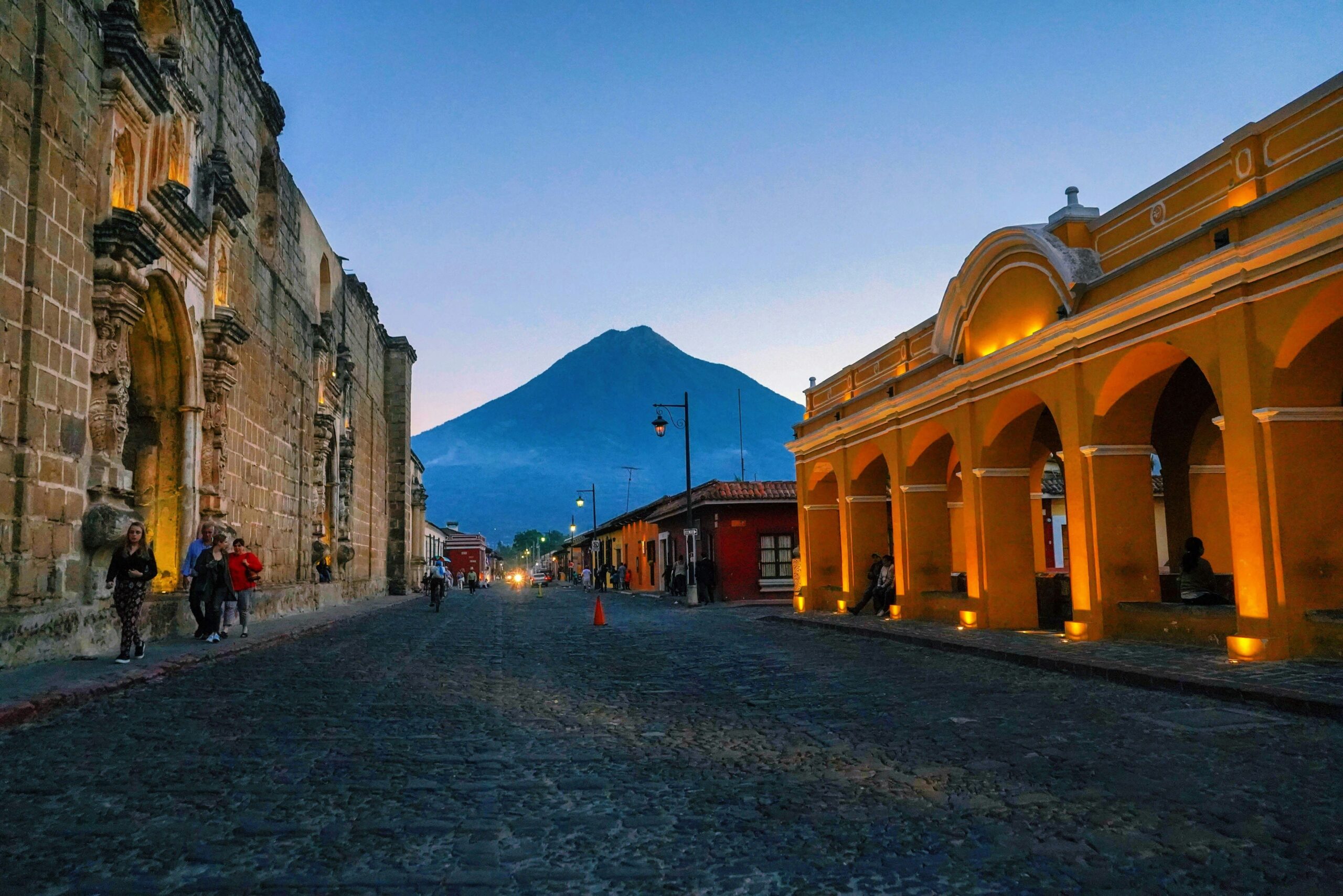 Transporte turístico en Antigua Guatemala con Guate Bella Adventure
