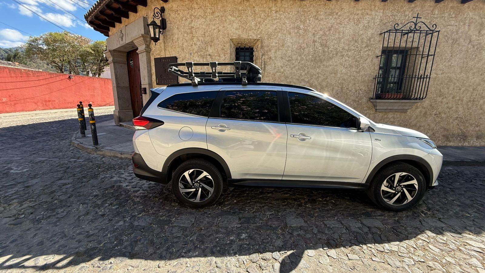 Transporte turístico premium en Guatemala y El Salvador