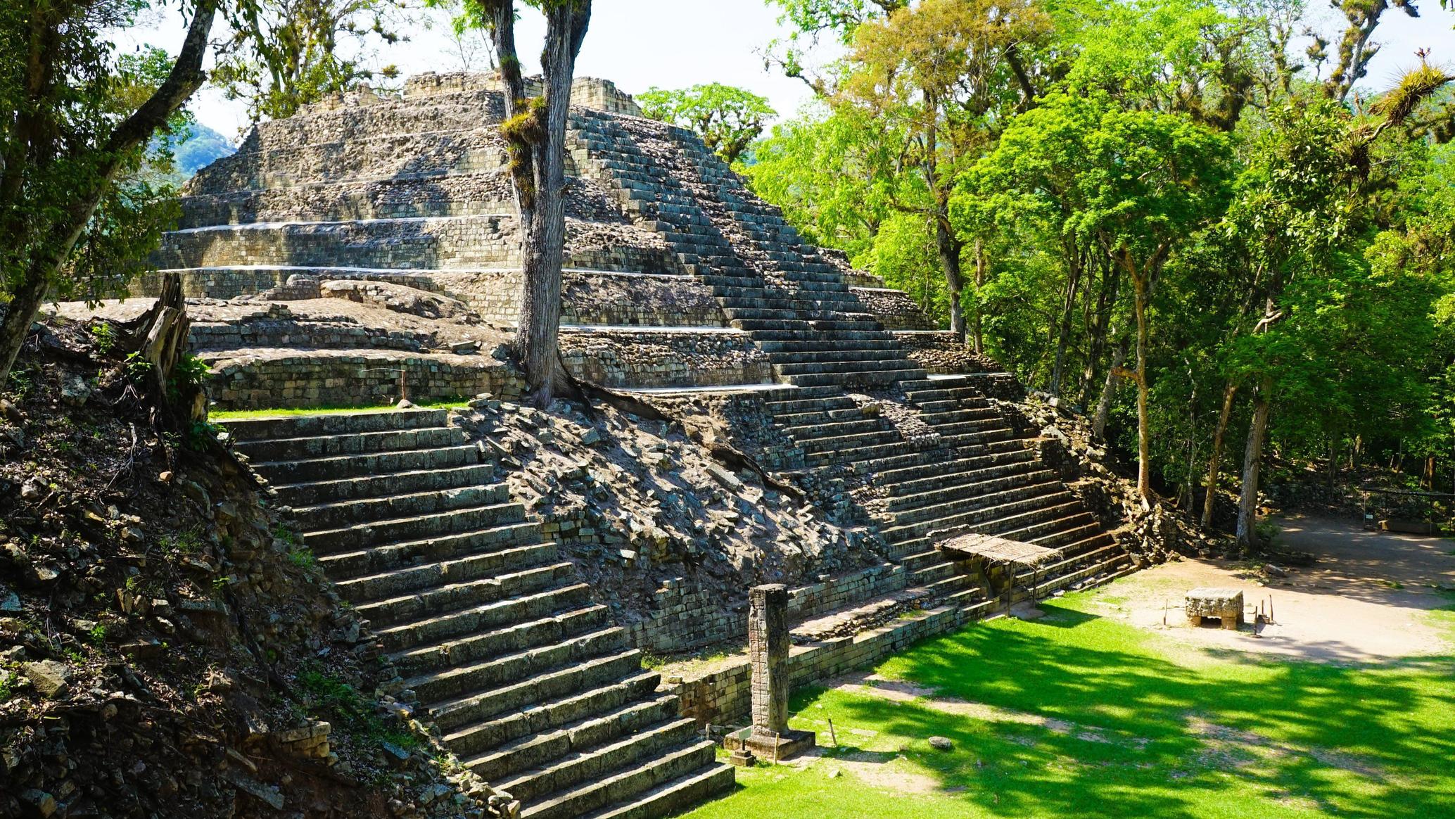 Transporte internacional de Antigua a Copán Ruinas
