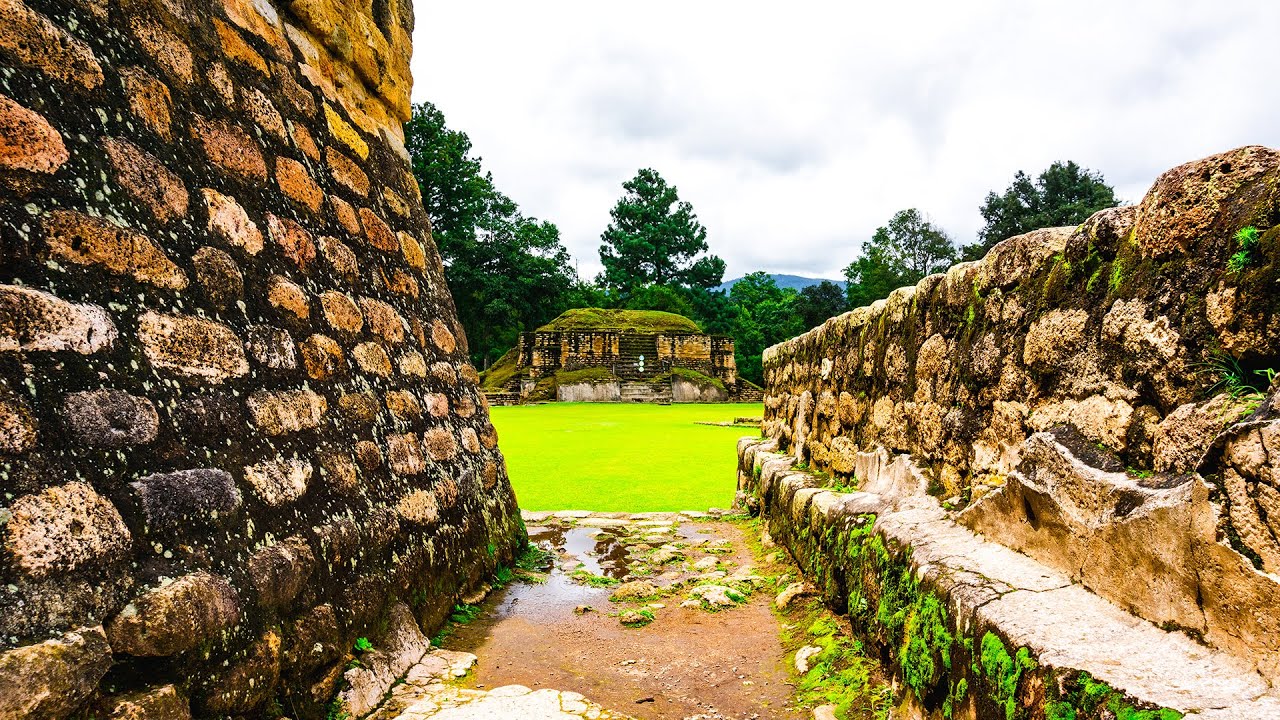Tour a Iximché con transporte desde Antigua Guatemala