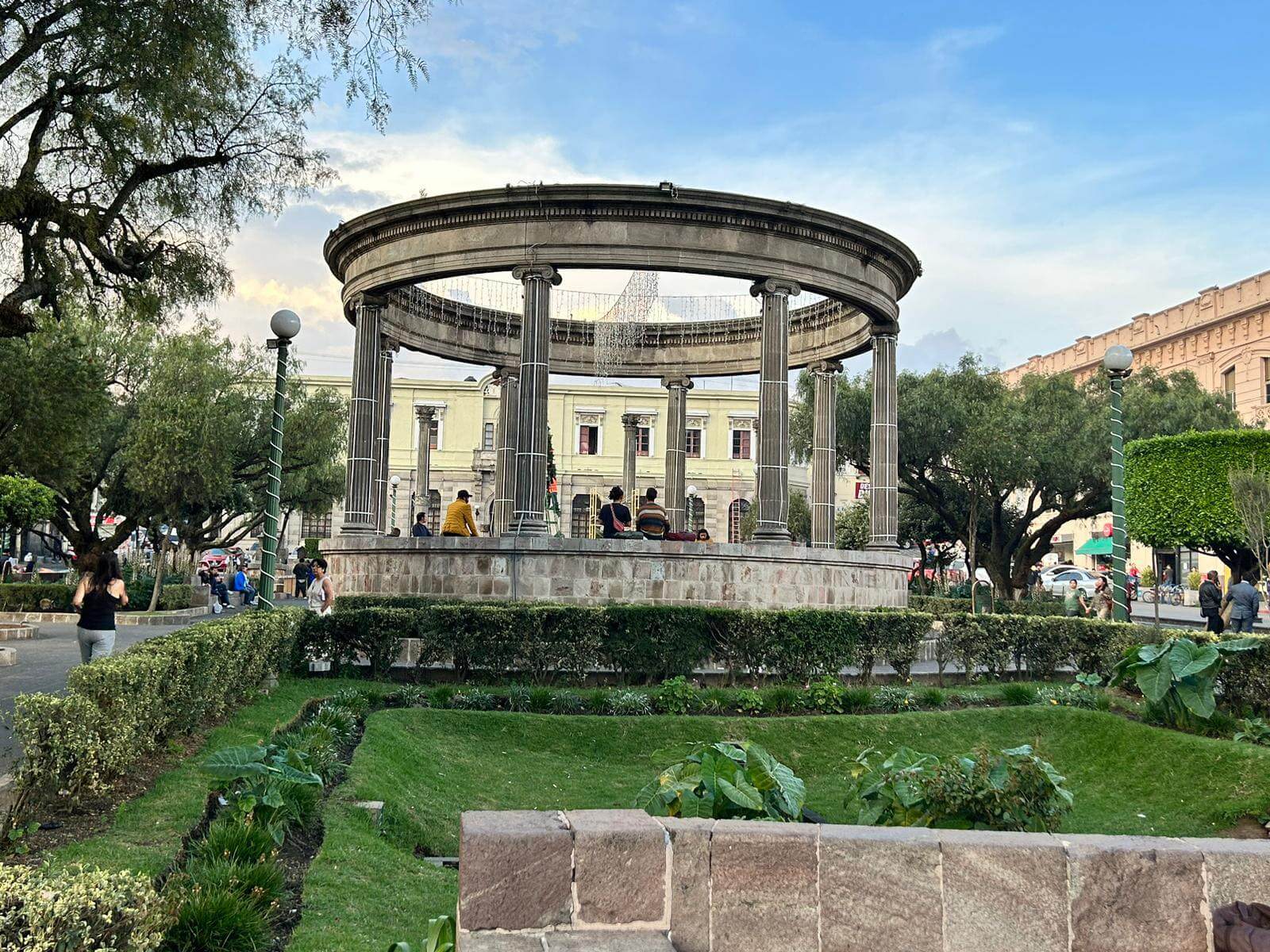 Transporte de Antigua Guatemala a Xela